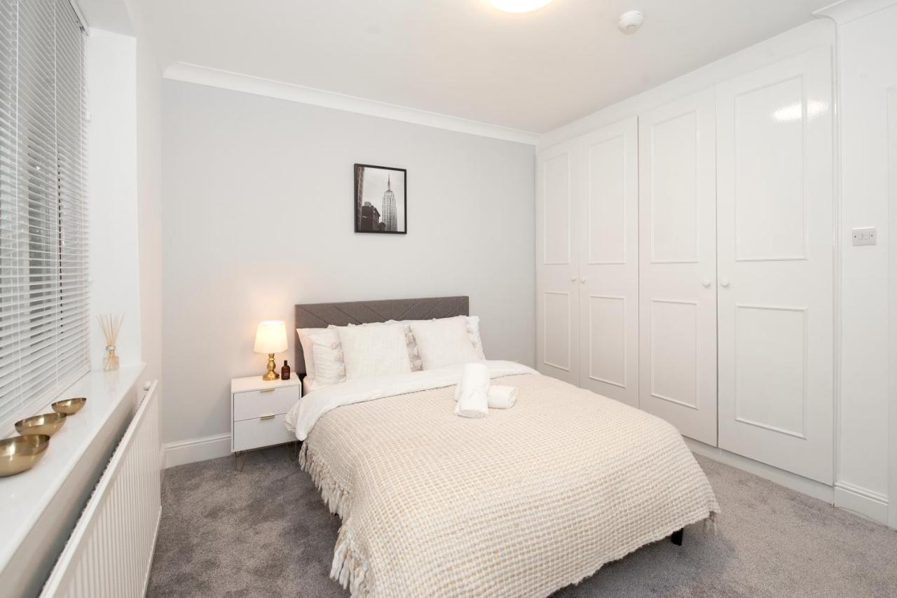 Excellent, Three Bedroom North London Apartment With Free Parking Extérieur photo